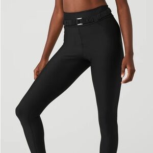 Airlift High-Waist 7/8 Charmer Legging